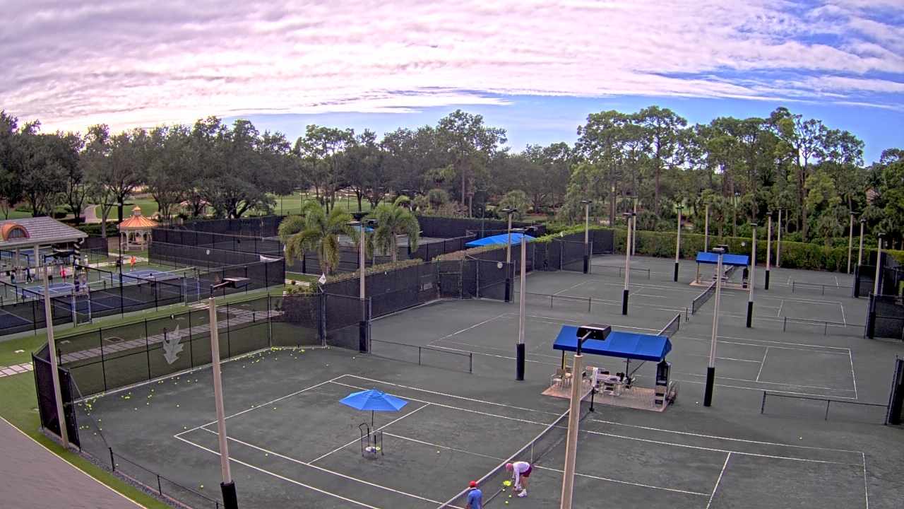 Thumbnail for current weather camera view from Grey Oaks Country Club in Naples, Florida