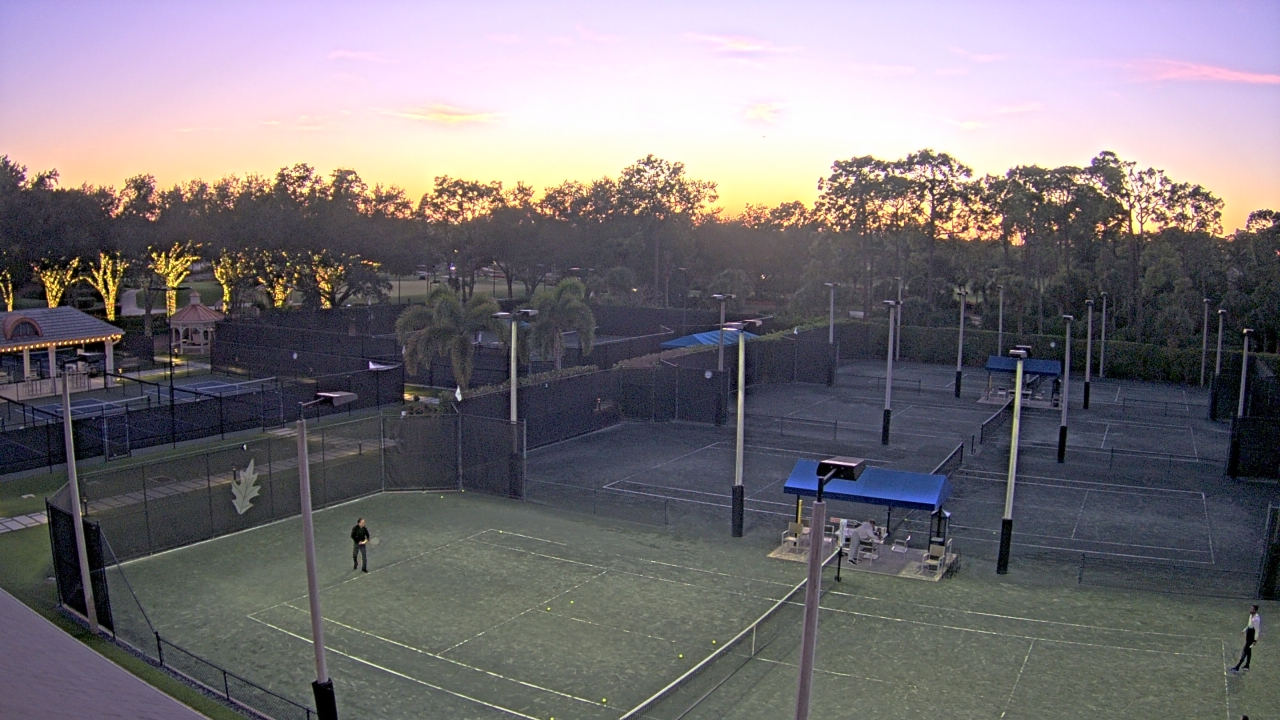 Thumbnail for current weather camera view from Grey Oaks Country Club in Naples, Florida