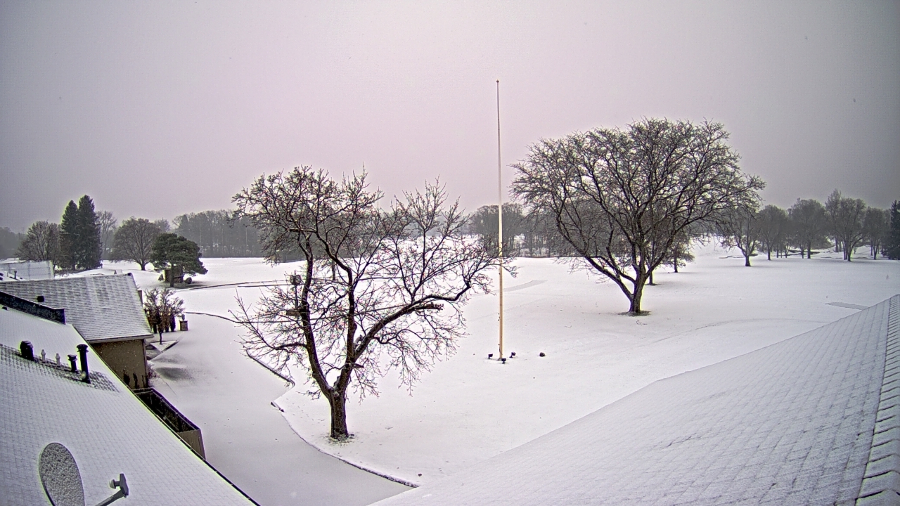 Thumbnail for current weather camera view from Highland Meadows Golf Club in Sylvania, Ohio