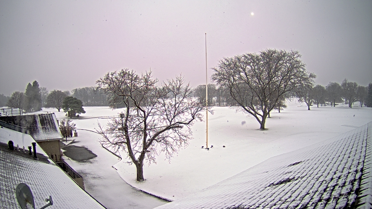 Thumbnail for current weather camera view from Highland Meadows Golf Club in Sylvania, Ohio