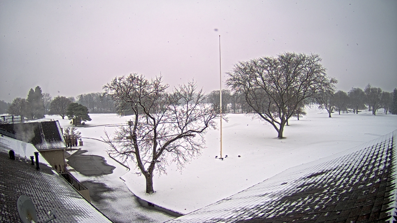Thumbnail for current weather camera view from Highland Meadows Golf Club in Sylvania, Ohio