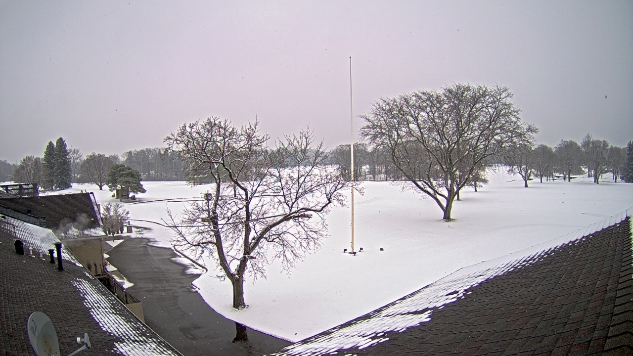 Thumbnail for current weather camera view from Highland Meadows Golf Club in Sylvania, Ohio