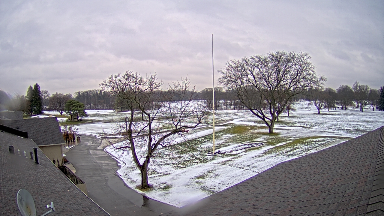 Thumbnail for current weather camera view from Highland Meadows Golf Club in Sylvania, Ohio