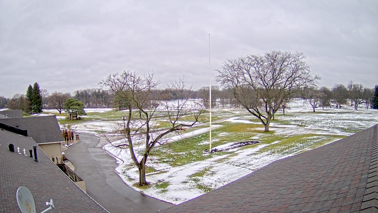 Thumbnail for current weather camera view from Highland Meadows Golf Club in Sylvania, Ohio