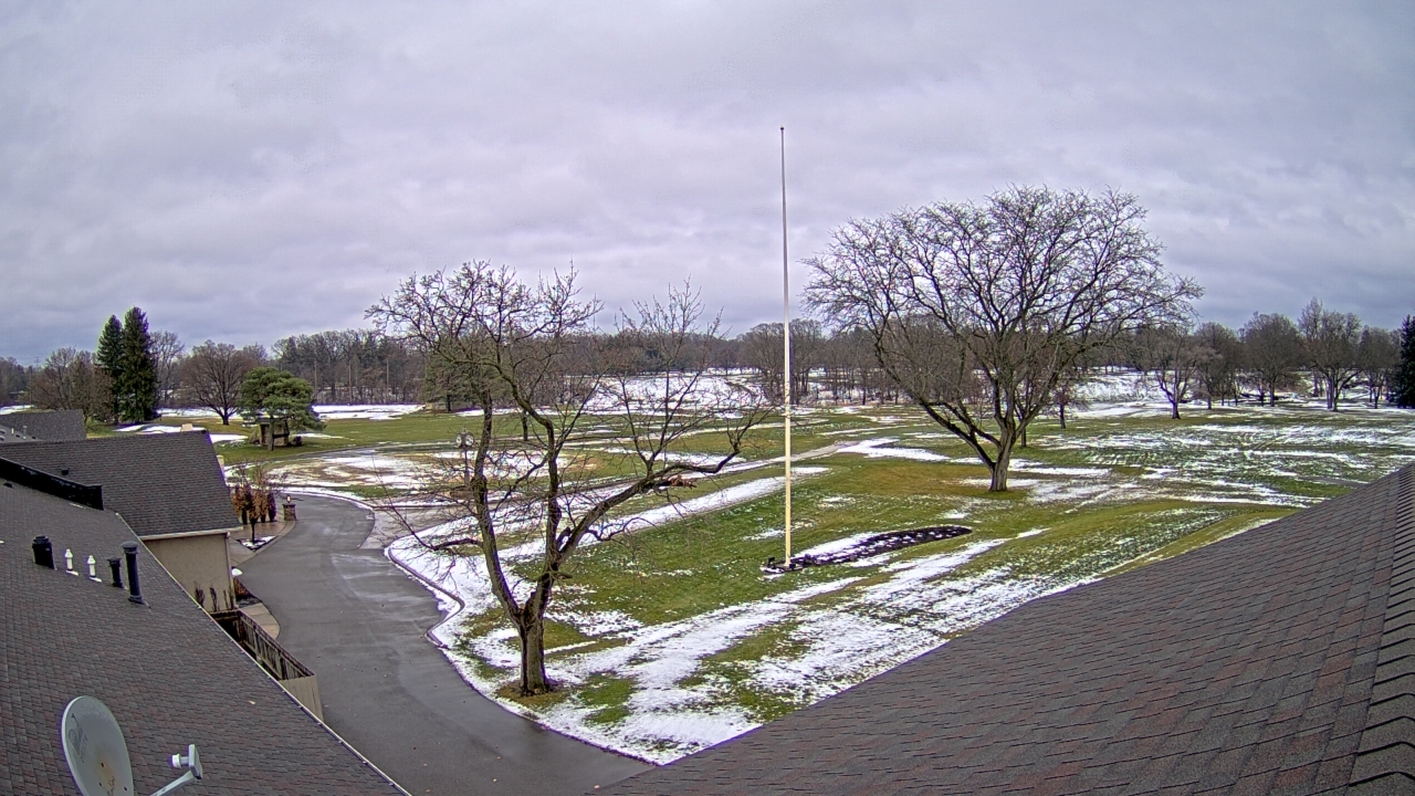 Thumbnail for current weather camera view from Highland Meadows Golf Club in Sylvania, Ohio