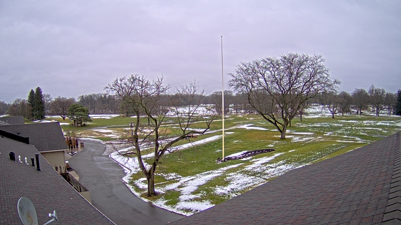 Thumbnail for current weather camera view from Highland Meadows Golf Club in Sylvania, Ohio