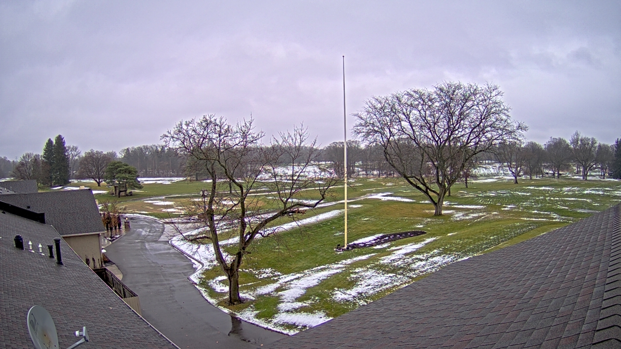 Thumbnail for current weather camera view from Highland Meadows Golf Club in Sylvania, Ohio