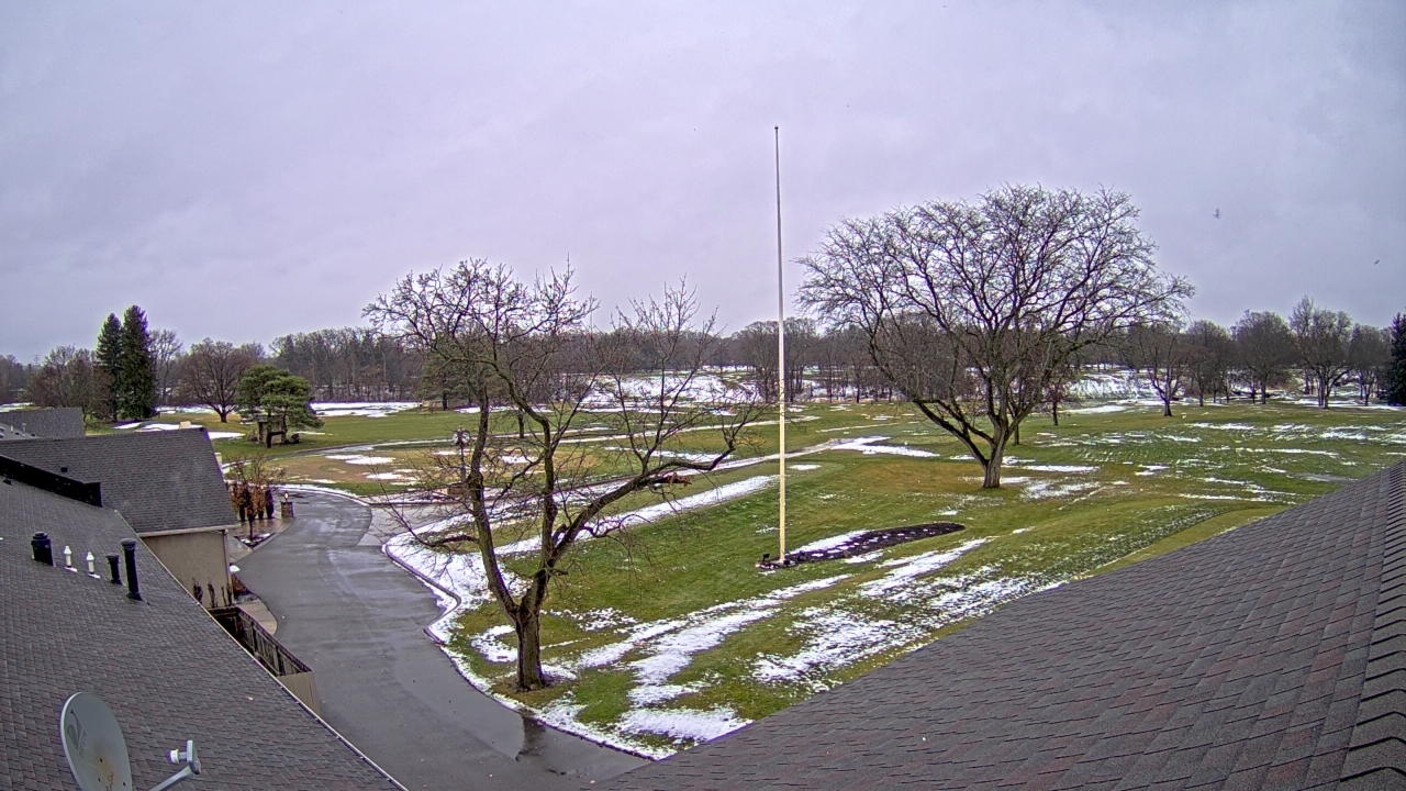 Thumbnail for current weather camera view from Highland Meadows Golf Club in Sylvania, Ohio
