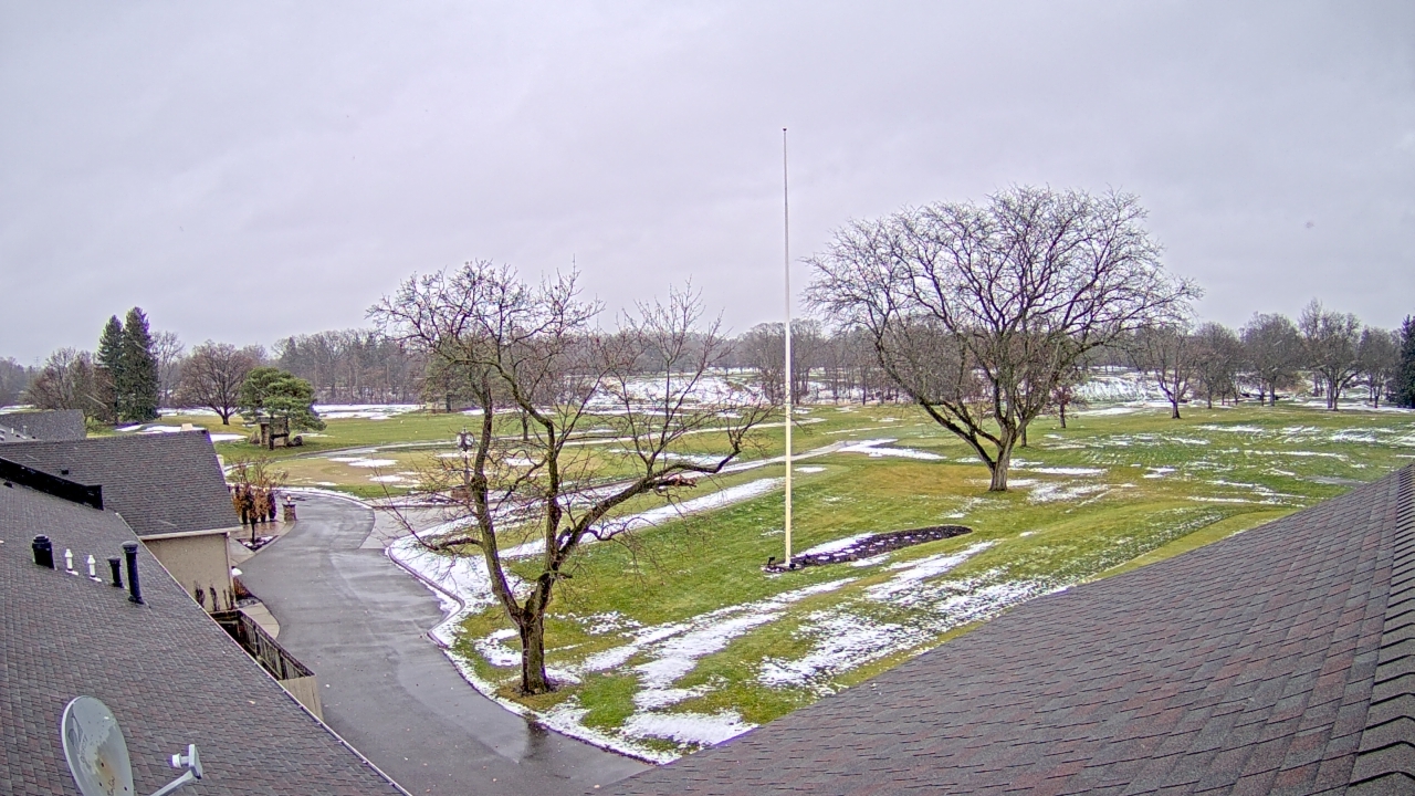 Thumbnail for current weather camera view from Highland Meadows Golf Club in Sylvania, Ohio