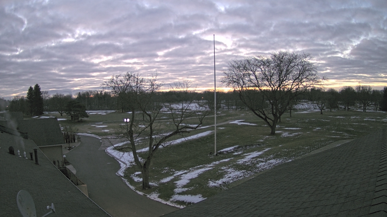 Thumbnail for current weather camera view from Highland Meadows Golf Club in Sylvania, Ohio
