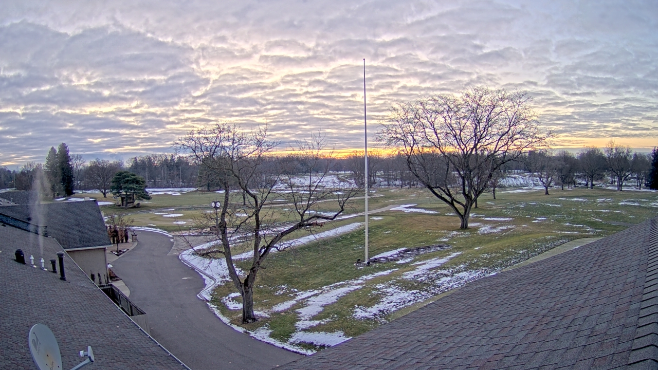 Thumbnail for current weather camera view from Highland Meadows Golf Club in Sylvania, Ohio