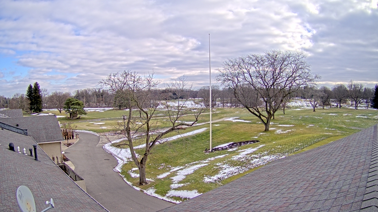 Thumbnail for current weather camera view from Highland Meadows Golf Club in Sylvania, Ohio