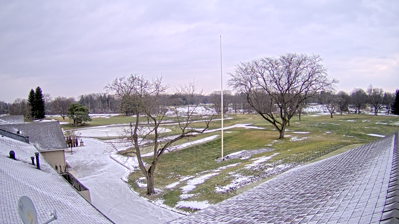 Thumbnail for current weather camera view from Highland Meadows Golf Club in Sylvania, Ohio