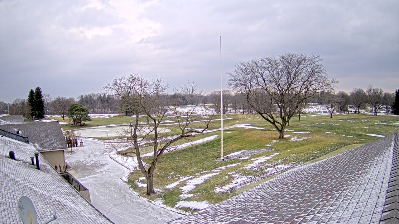 Thumbnail for current weather camera view from Highland Meadows Golf Club in Sylvania, Ohio