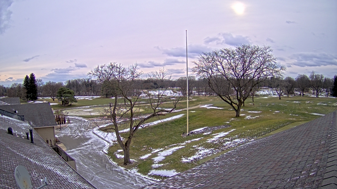 Thumbnail for current weather camera view from Highland Meadows Golf Club in Sylvania, Ohio