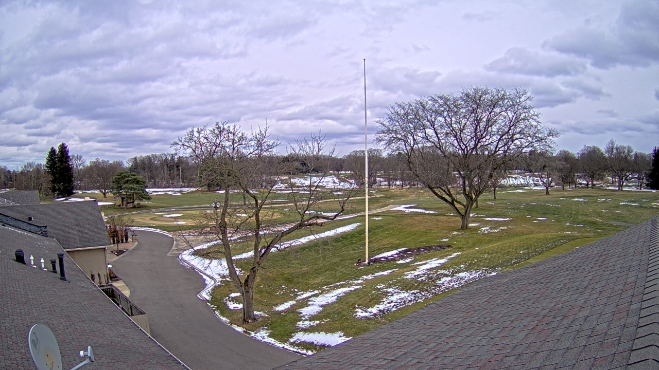 Thumbnail for current weather camera view from Highland Meadows Golf Club in Sylvania, Ohio
