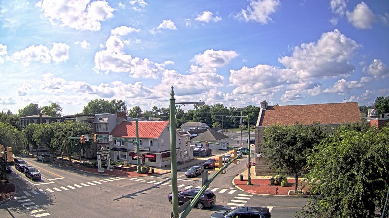Thumbnail for current weather camera view from JoJos Pizza in Hummelstown, Pennsylvania