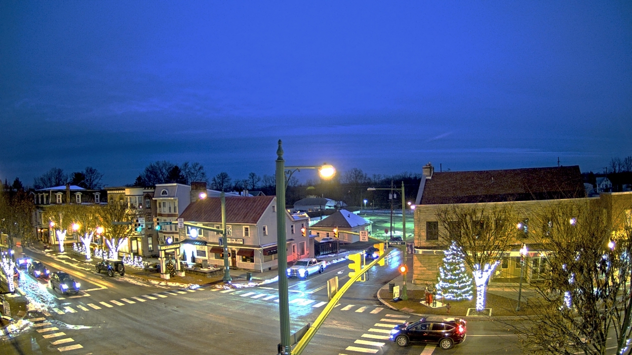 Thumbnail for current weather camera view from JoJos Pizza in Hummelstown, Pennsylvania