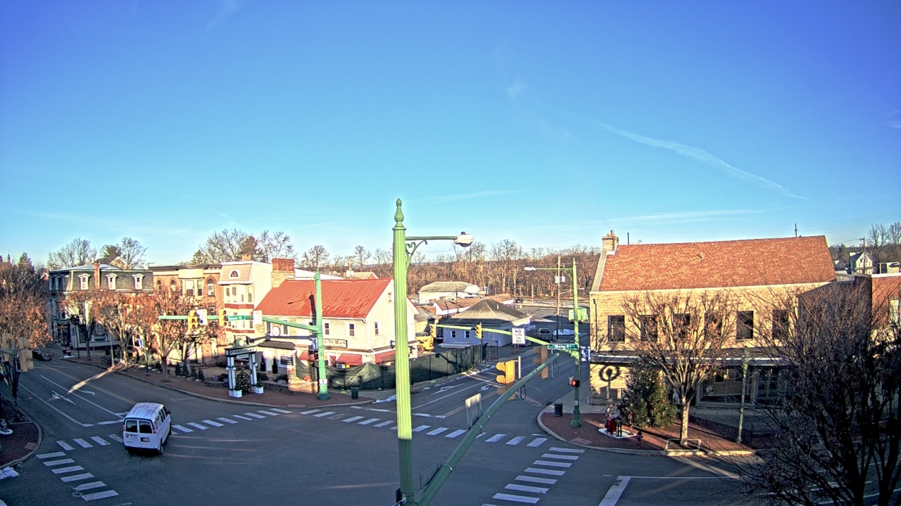 Thumbnail for current weather camera view from JoJos Pizza in Hummelstown, Pennsylvania