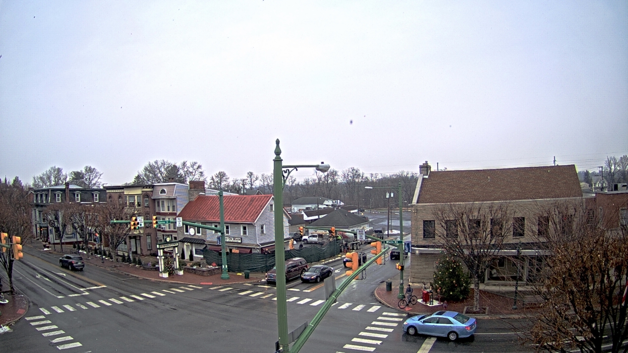 Thumbnail for current weather camera view from JoJos Pizza in Hummelstown, Pennsylvania