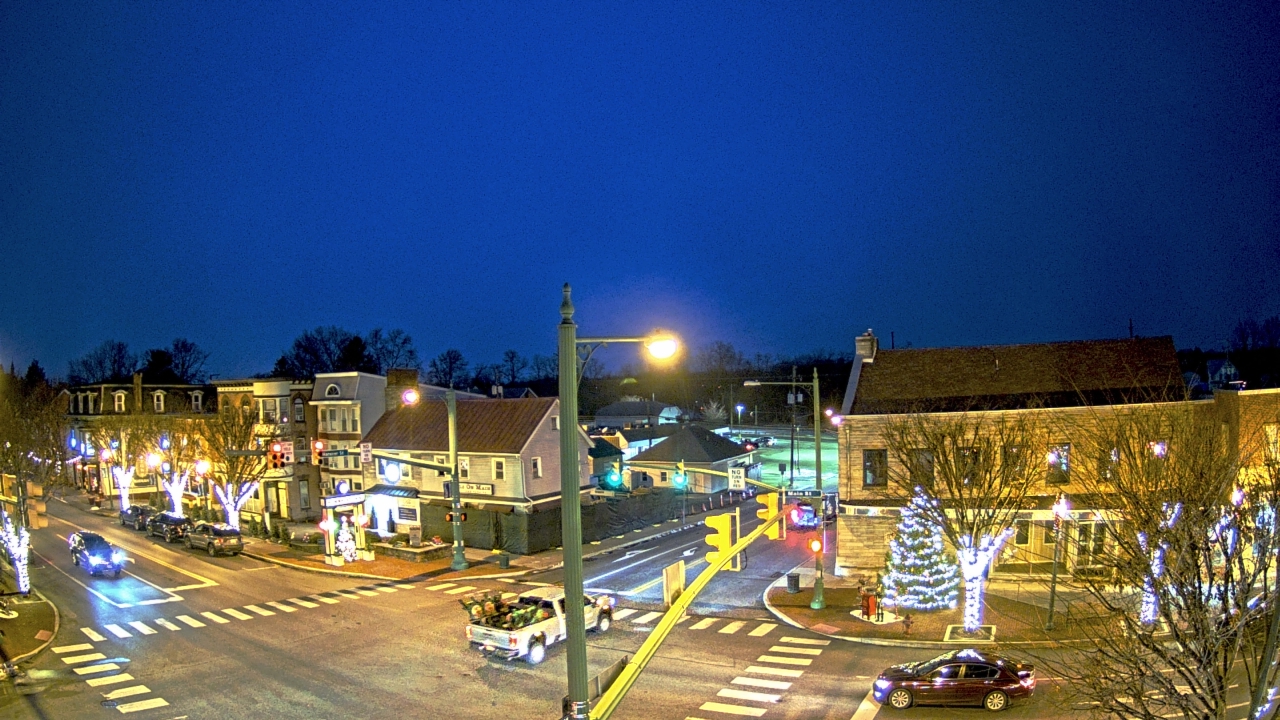 Thumbnail for current weather camera view from JoJos Pizza in Hummelstown, Pennsylvania