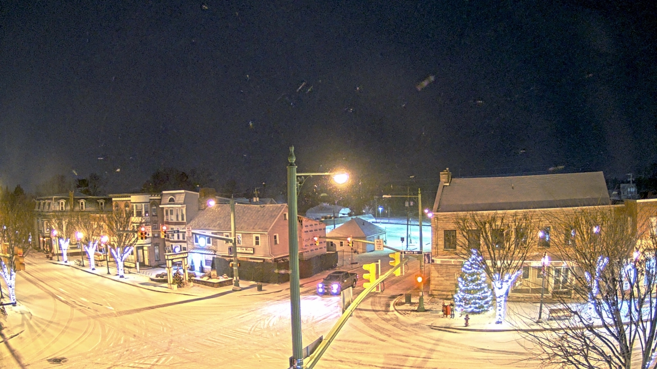 Thumbnail for current weather camera view from JoJos Pizza in Hummelstown, Pennsylvania