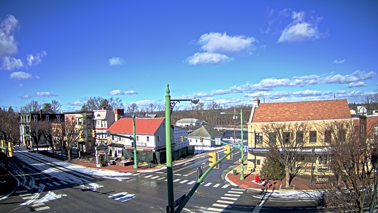 Thumbnail for current weather camera view from JoJos Pizza in Hummelstown, Pennsylvania