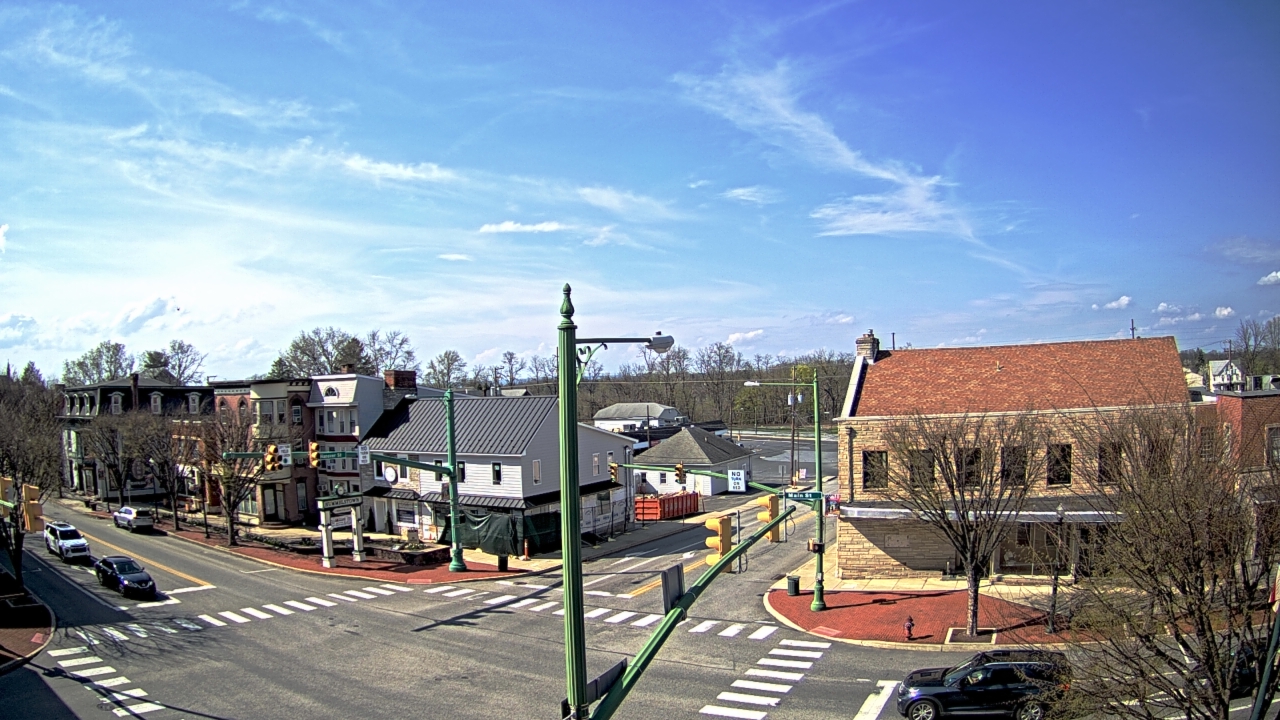Thumbnail for current weather camera view from JoJos Pizza in Hummelstown, Pennsylvania