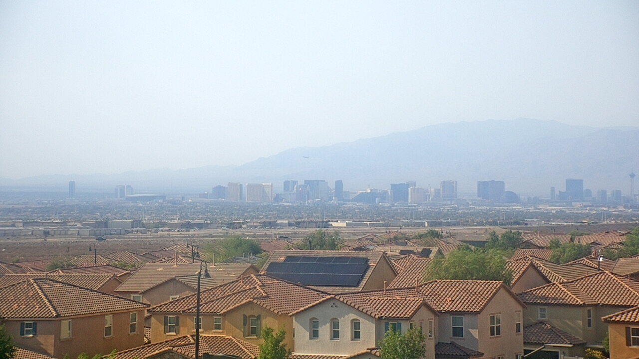 Thumbnail for current weather camera view from Robert and Sandy Ellis ES in Henderson, Nevada