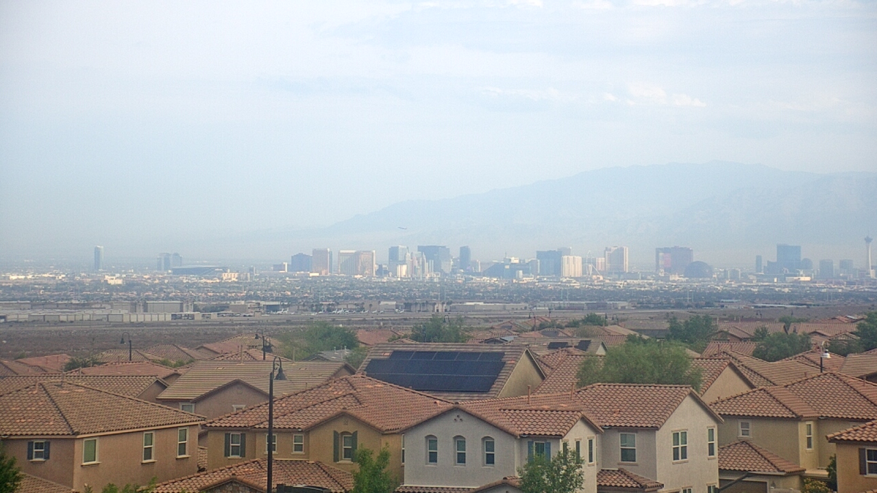 Thumbnail for current weather camera view from Robert and Sandy Ellis ES in Henderson, Nevada