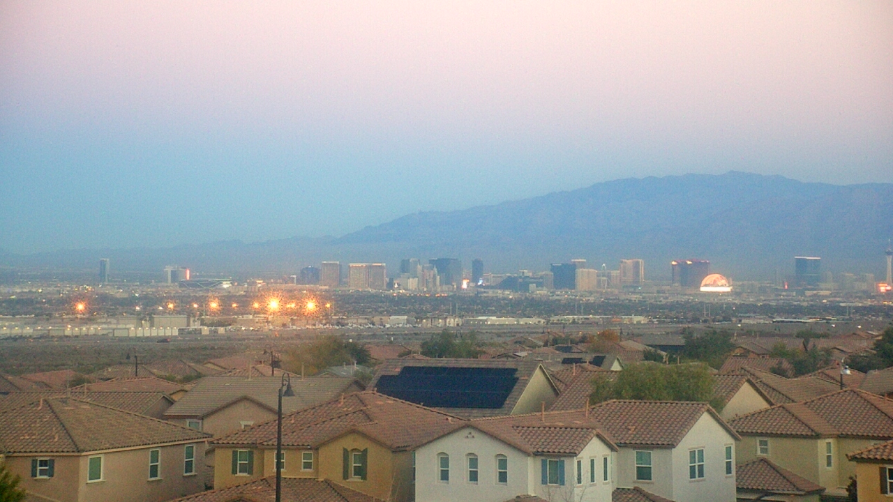 Thumbnail for current weather camera view from Robert and Sandy Ellis ES in Henderson, Nevada