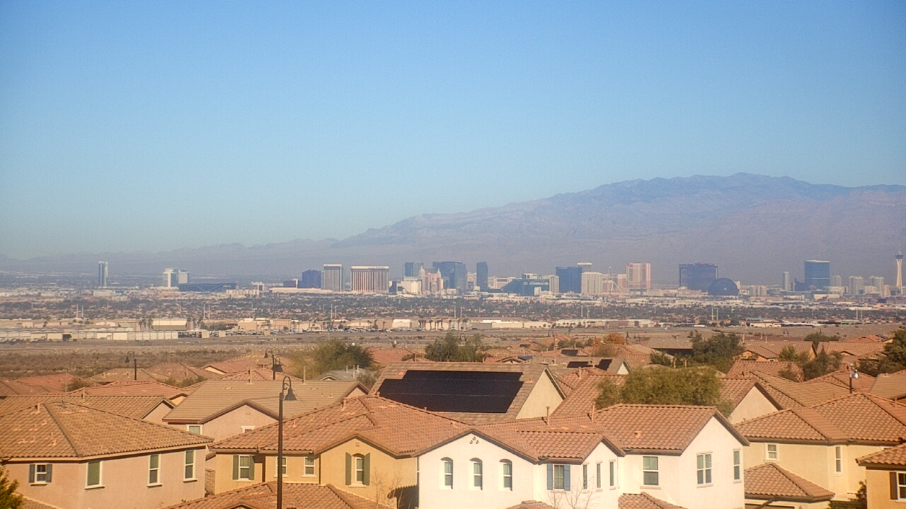 Thumbnail for current weather camera view from Robert and Sandy Ellis ES in Henderson, Nevada