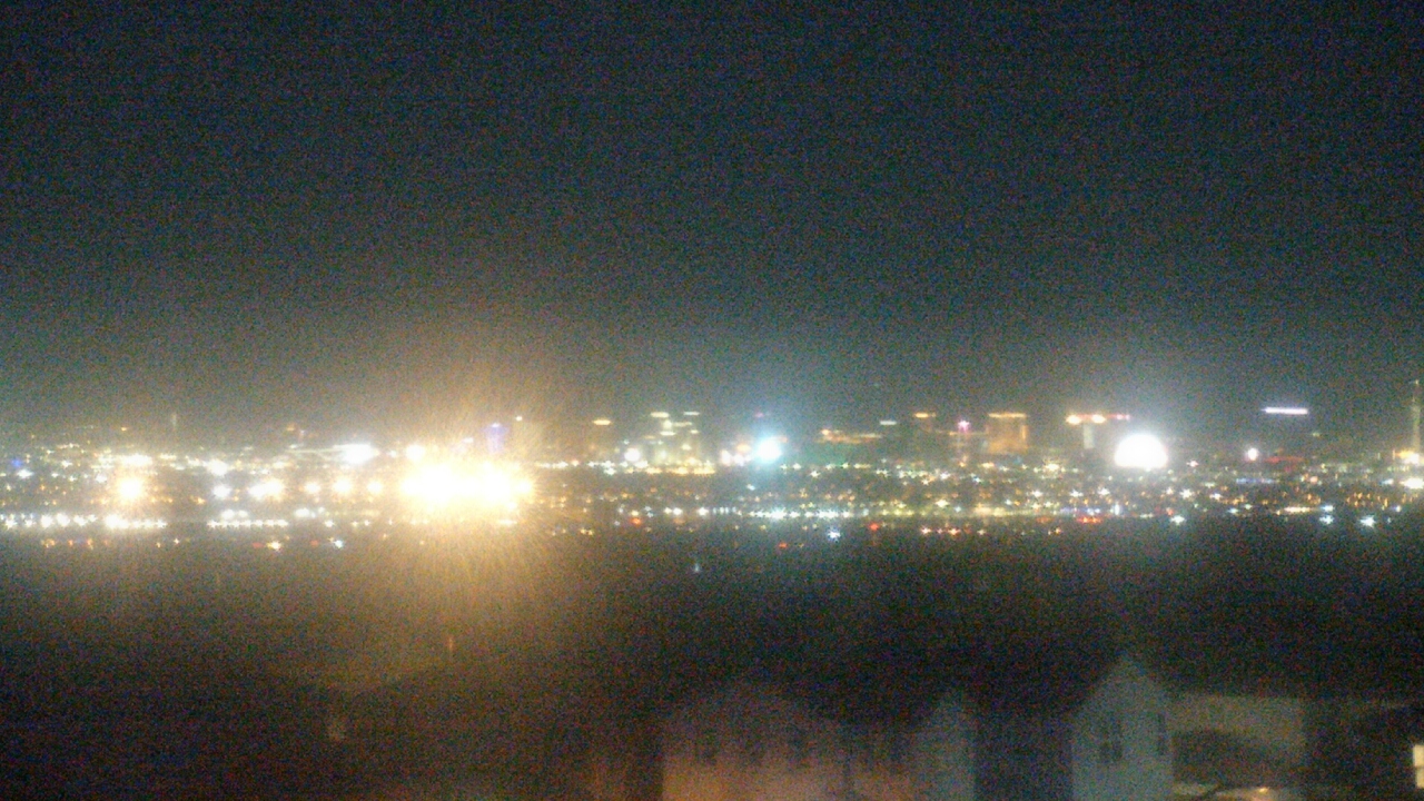 Thumbnail for current weather camera view from Robert and Sandy Ellis ES in Henderson, Nevada