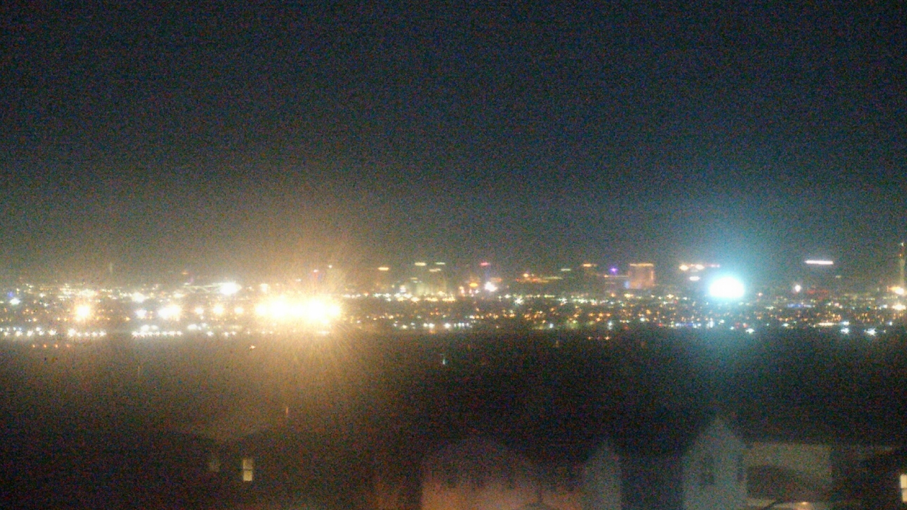 Thumbnail for current weather camera view from Robert and Sandy Ellis ES in Henderson, Nevada