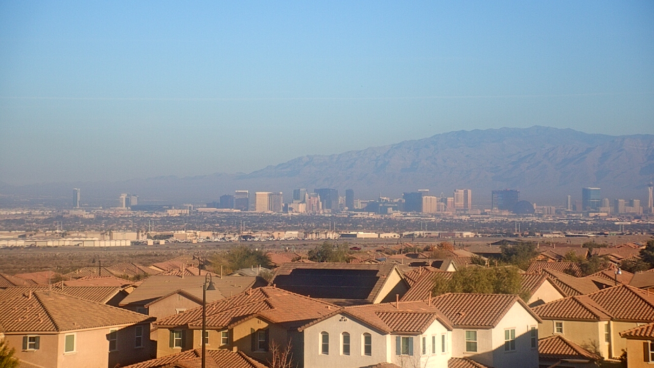 Thumbnail for current weather camera view from Robert and Sandy Ellis ES in Henderson, Nevada