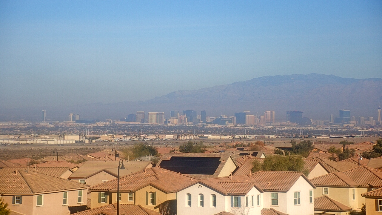 Thumbnail for current weather camera view from Robert and Sandy Ellis ES in Henderson, Nevada