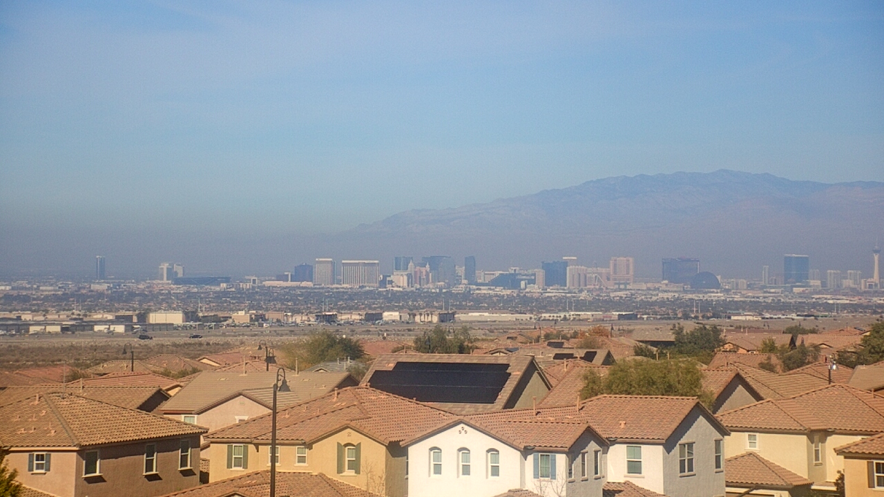 Thumbnail for current weather camera view from Robert and Sandy Ellis ES in Henderson, Nevada