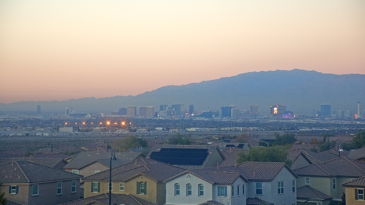Thumbnail for current weather camera view from Robert and Sandy Ellis ES in Henderson, Nevada