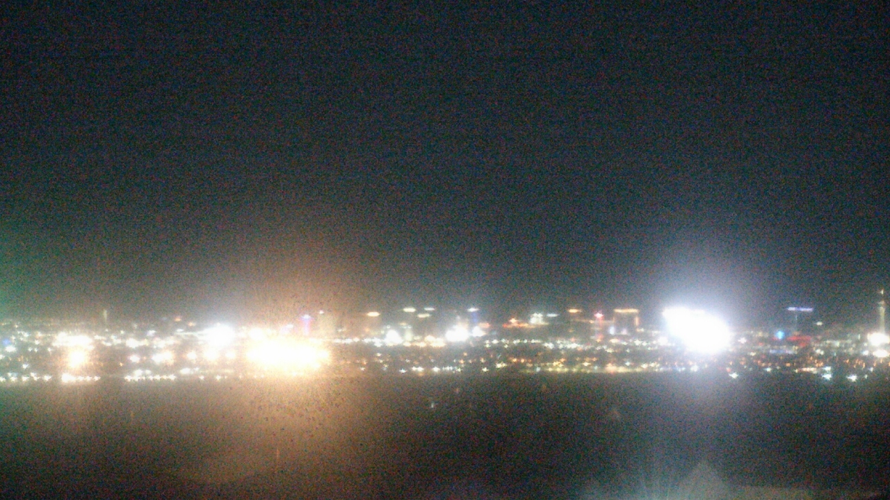 Thumbnail for current weather camera view from Robert and Sandy Ellis ES in Henderson, Nevada