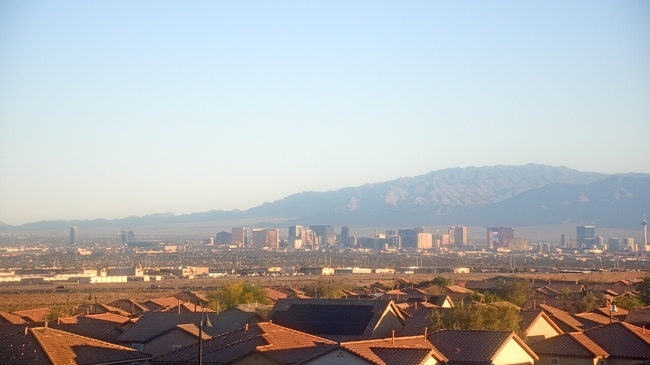Thumbnail for current weather camera view from Robert and Sandy Ellis ES in Henderson, Nevada