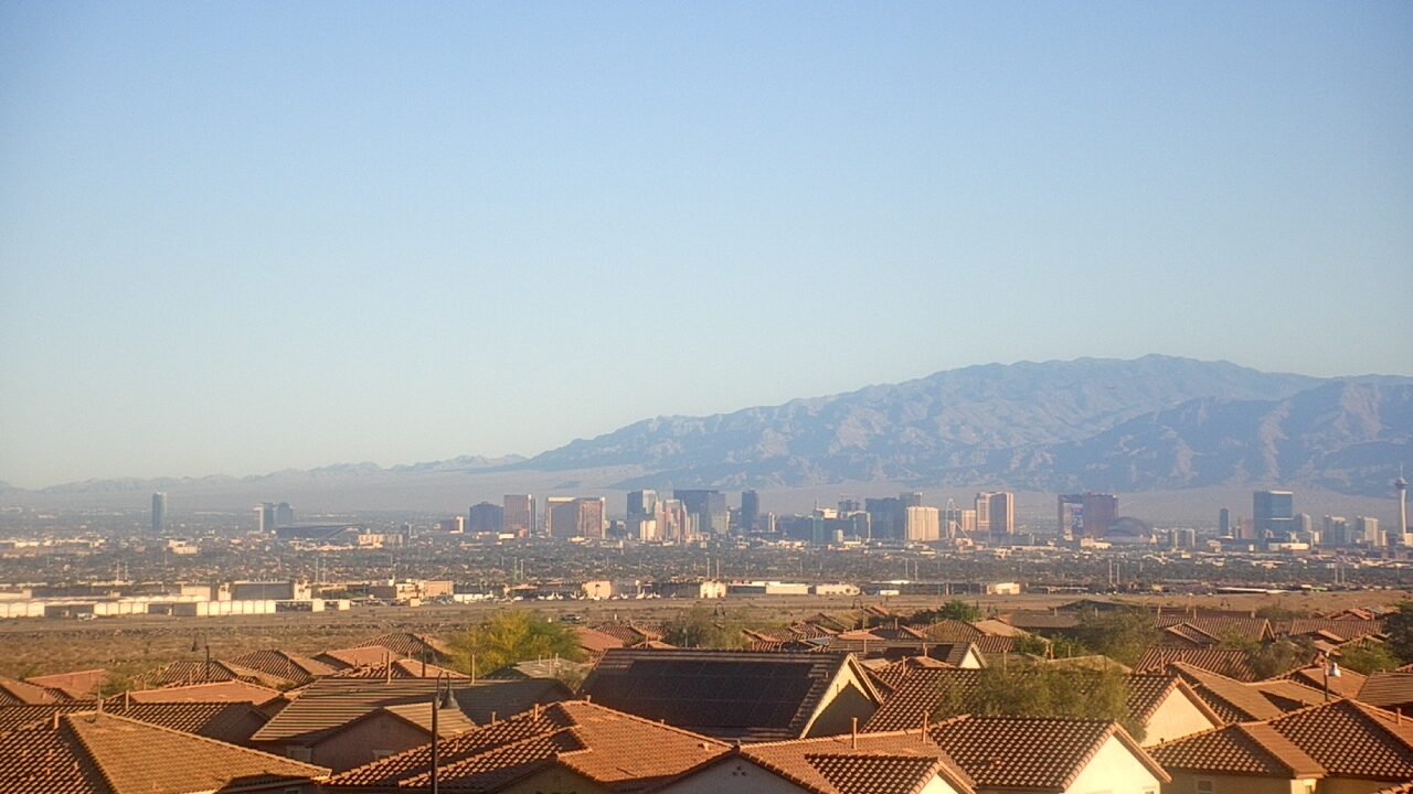 Thumbnail for current weather camera view from Robert and Sandy Ellis ES in Henderson, Nevada