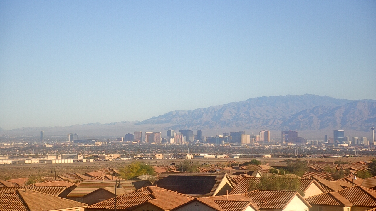Thumbnail for current weather camera view from Robert and Sandy Ellis ES in Henderson, Nevada