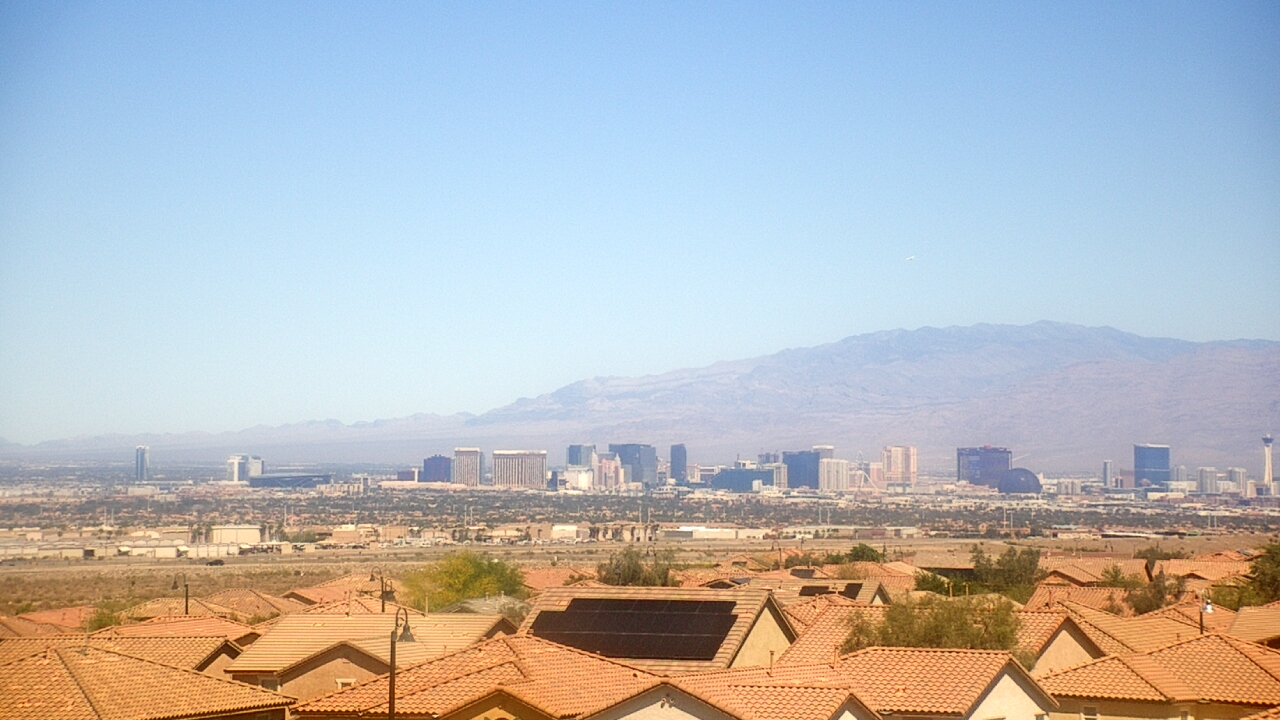 Thumbnail for current weather camera view from Robert and Sandy Ellis ES in Henderson, Nevada