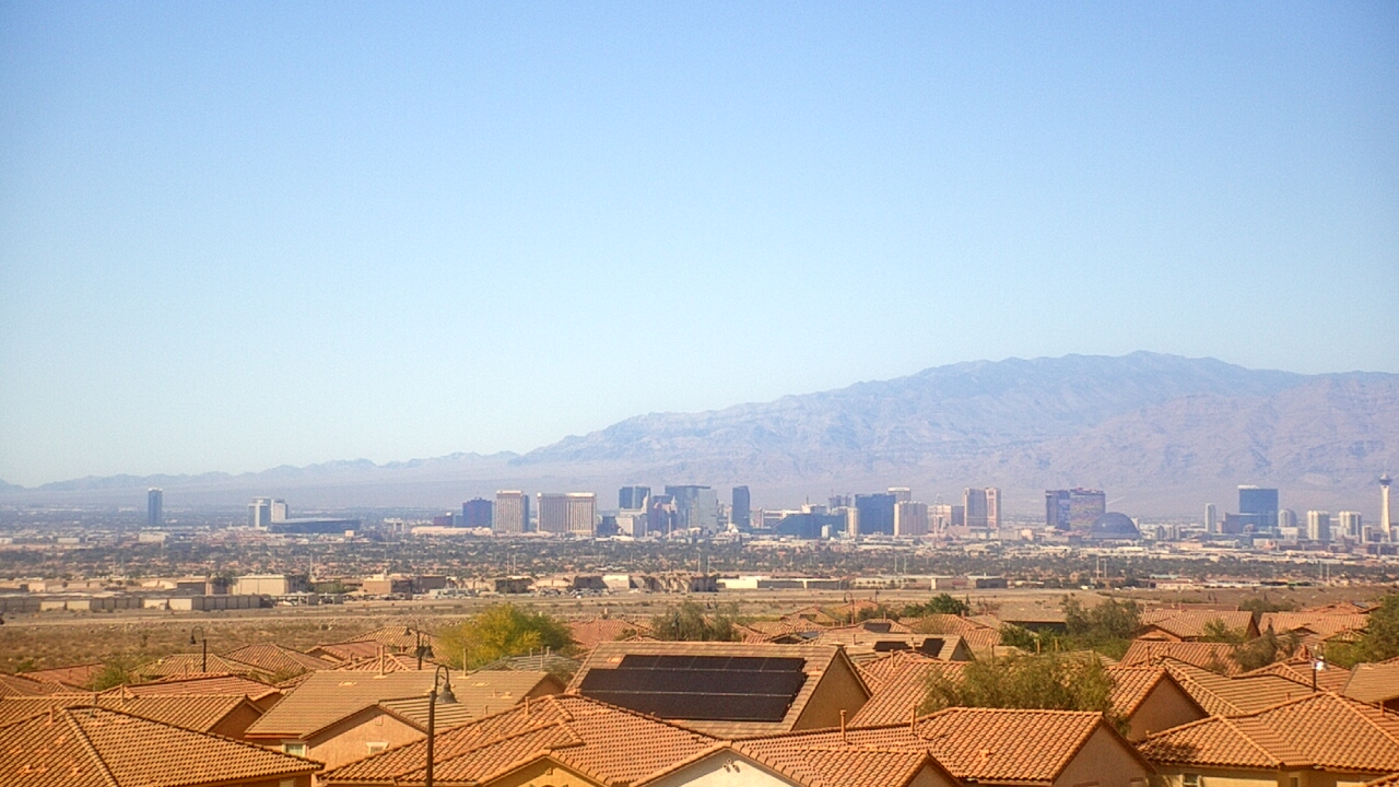Thumbnail for current weather camera view from Robert and Sandy Ellis ES in Henderson, Nevada