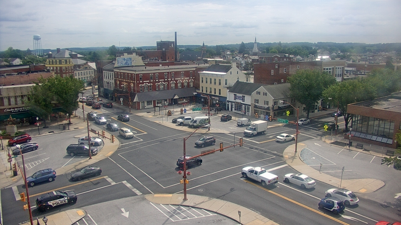 Thumbnail for current weather camera view from Square Commercial Center in Hanover, Pennsylvania