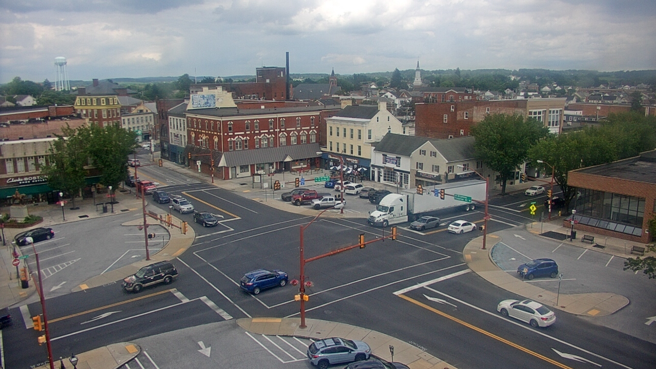 Thumbnail for current weather camera view from Square Commercial Center in Hanover, Pennsylvania