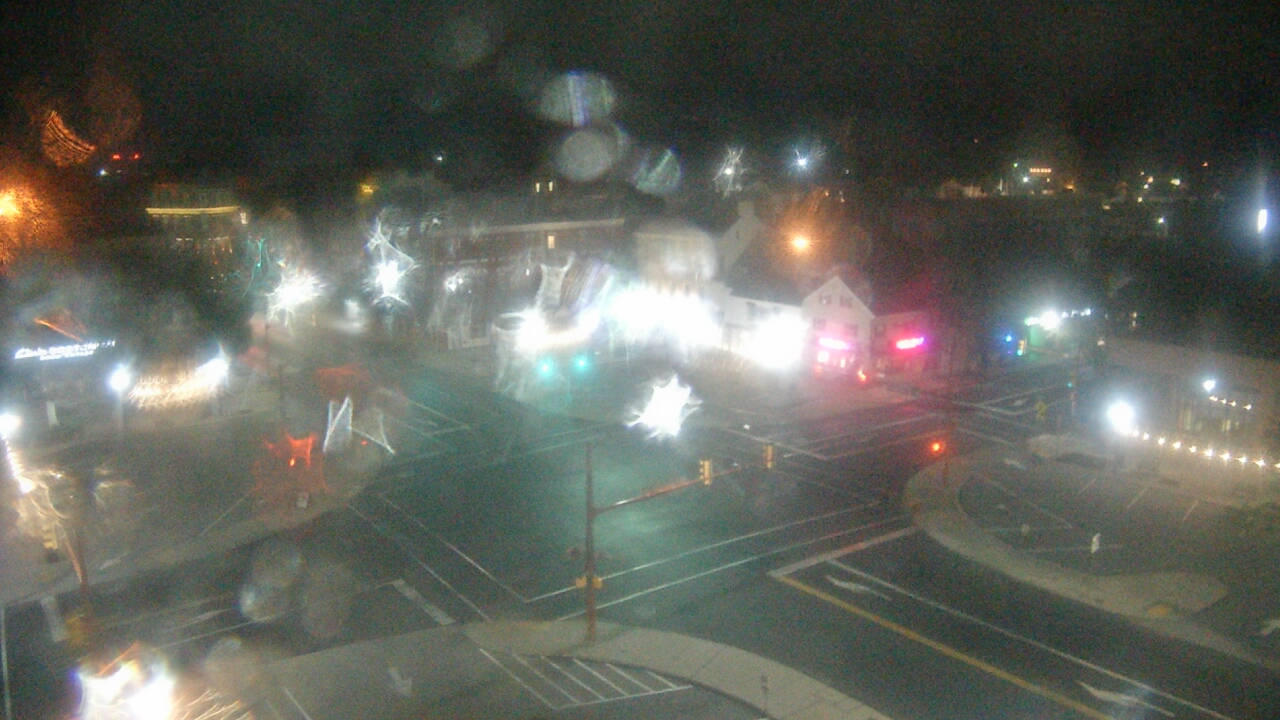 Thumbnail for current weather camera view from Square Commercial Center in Hanover, Pennsylvania