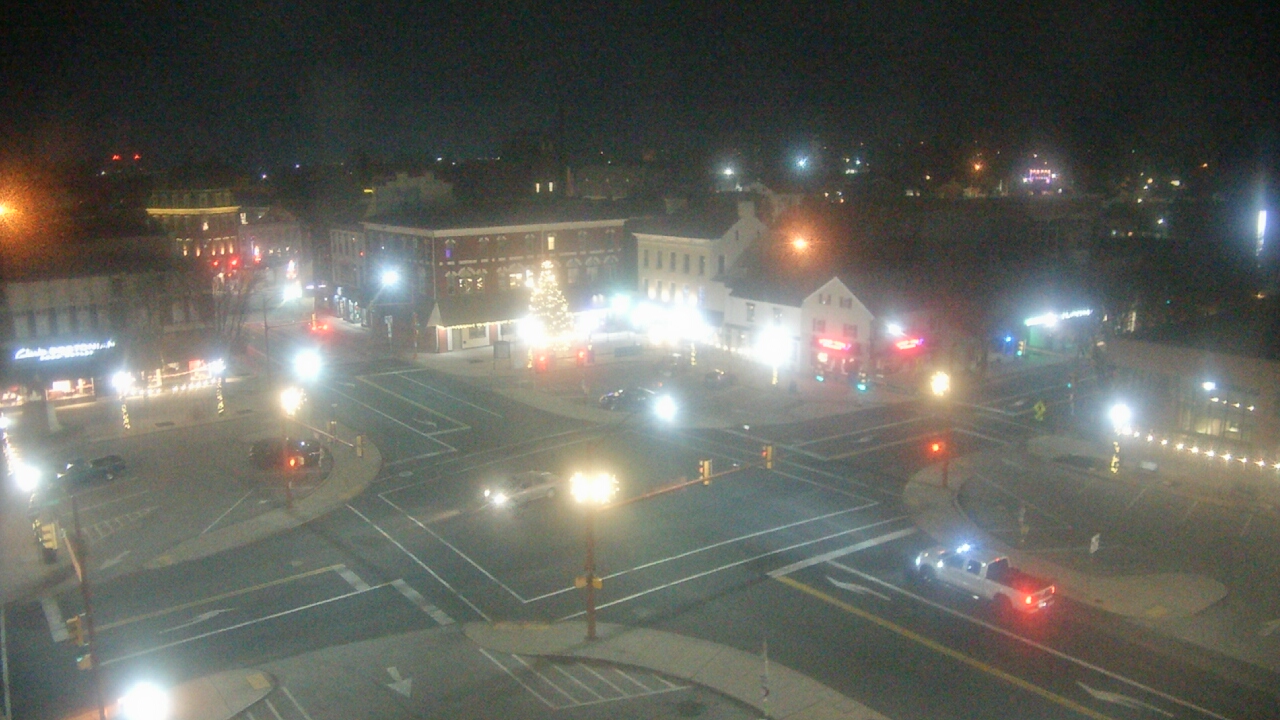 Thumbnail for current weather camera view from Square Commercial Center in Hanover, Pennsylvania
