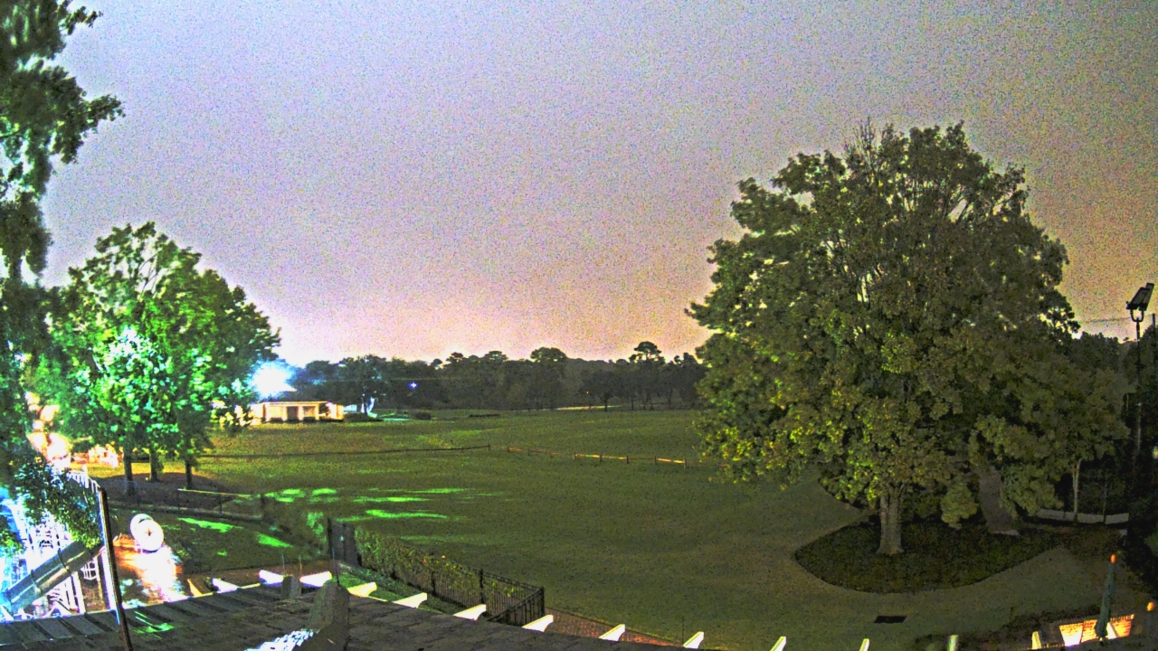 Thumbnail for current weather camera view from Houston Country Club in Houston, Texas