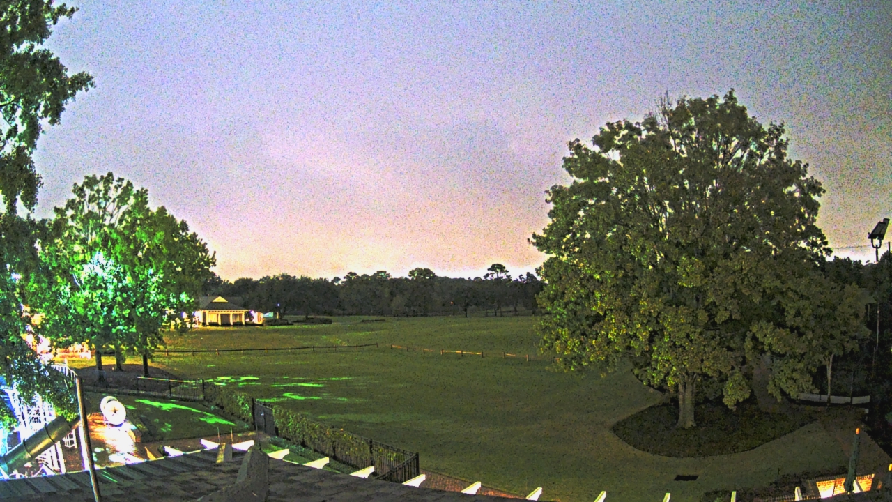 Thumbnail for current weather camera view from Houston Country Club in Houston, Texas